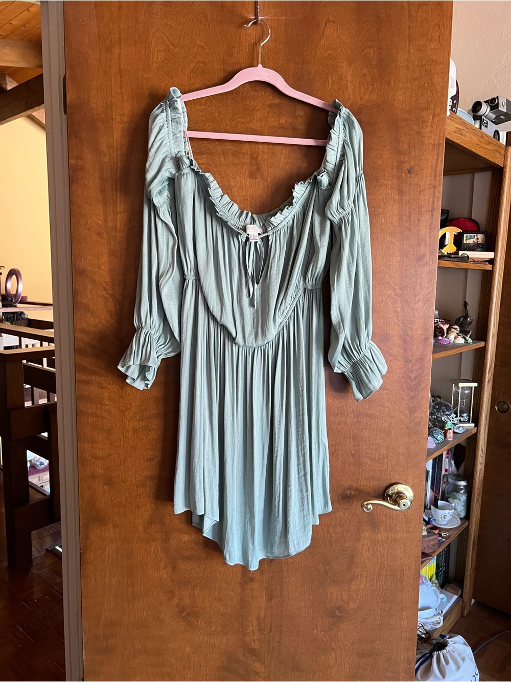 Forever 21 Sage Green Peasant Tunic Top with Ruffle Neck